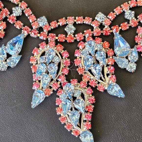 Stunning Vintage Blue & Pink Rhinestone Collar Bib Choker Necklace & Earring Set - Picture 9 of 13